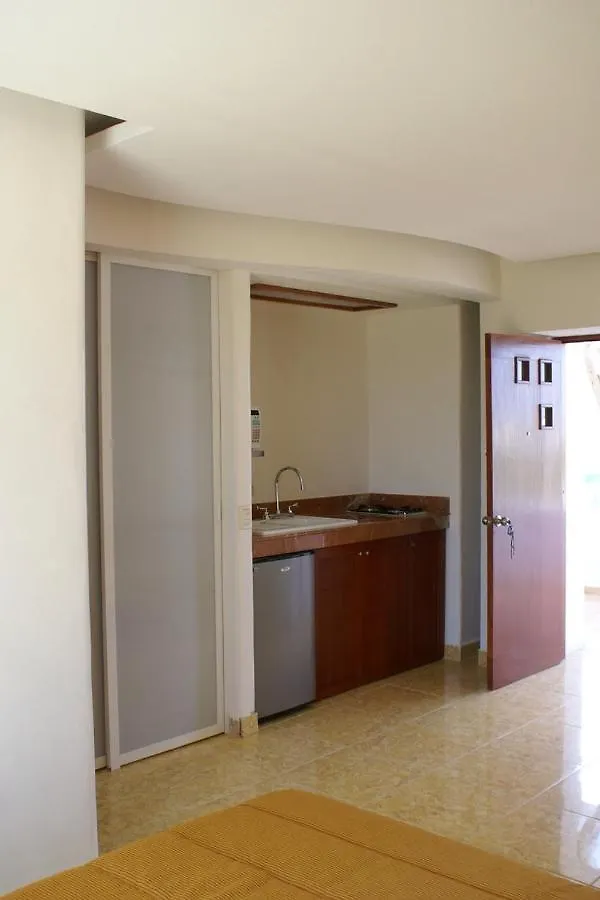 Suites Riviera Cancun Apartment